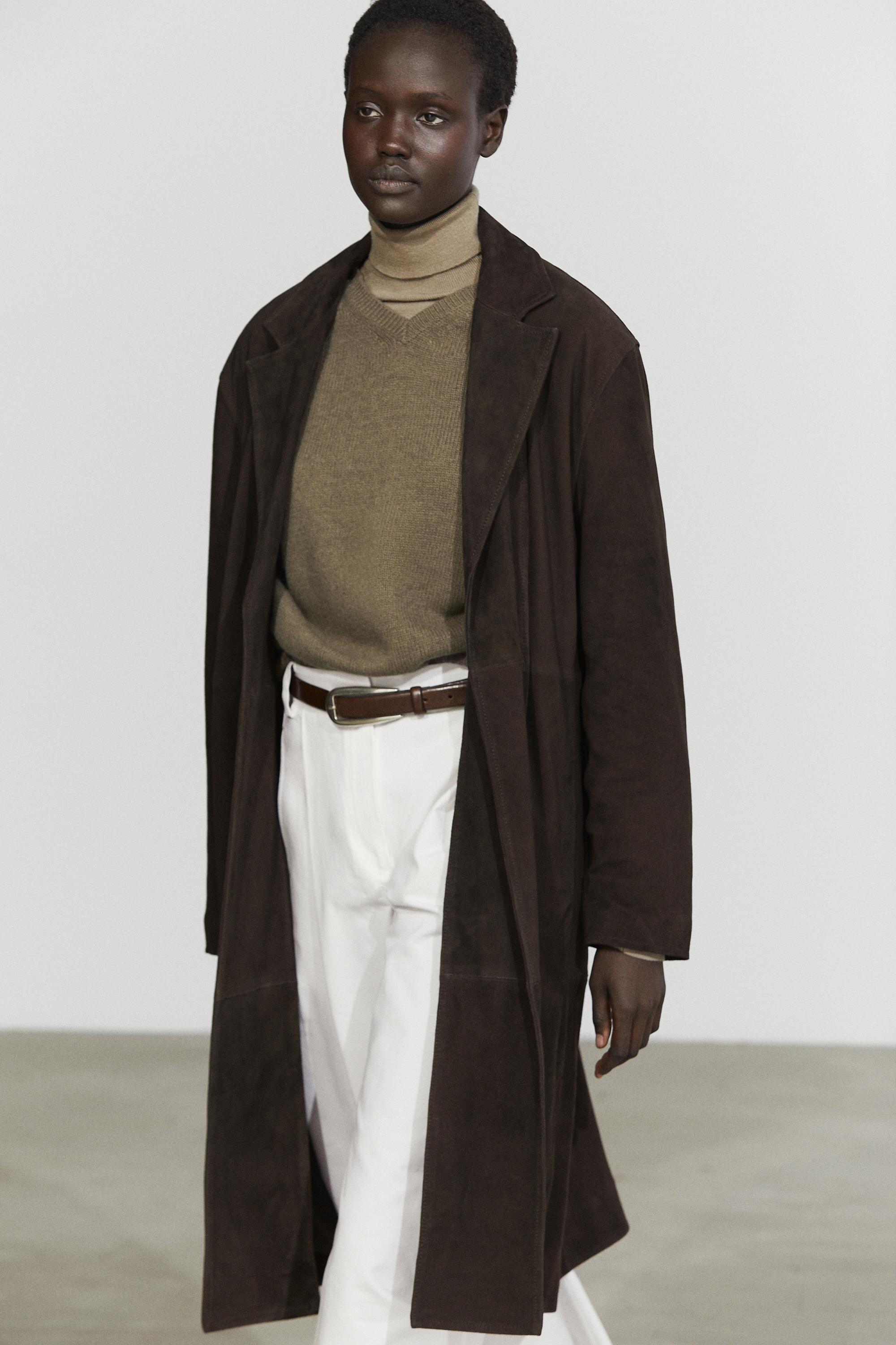 Manteau en cuir finition daim à col amovible